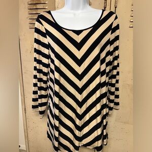Cable and Gauge Black Tan Chevron Striped Top 3/4 sleeve Size Large